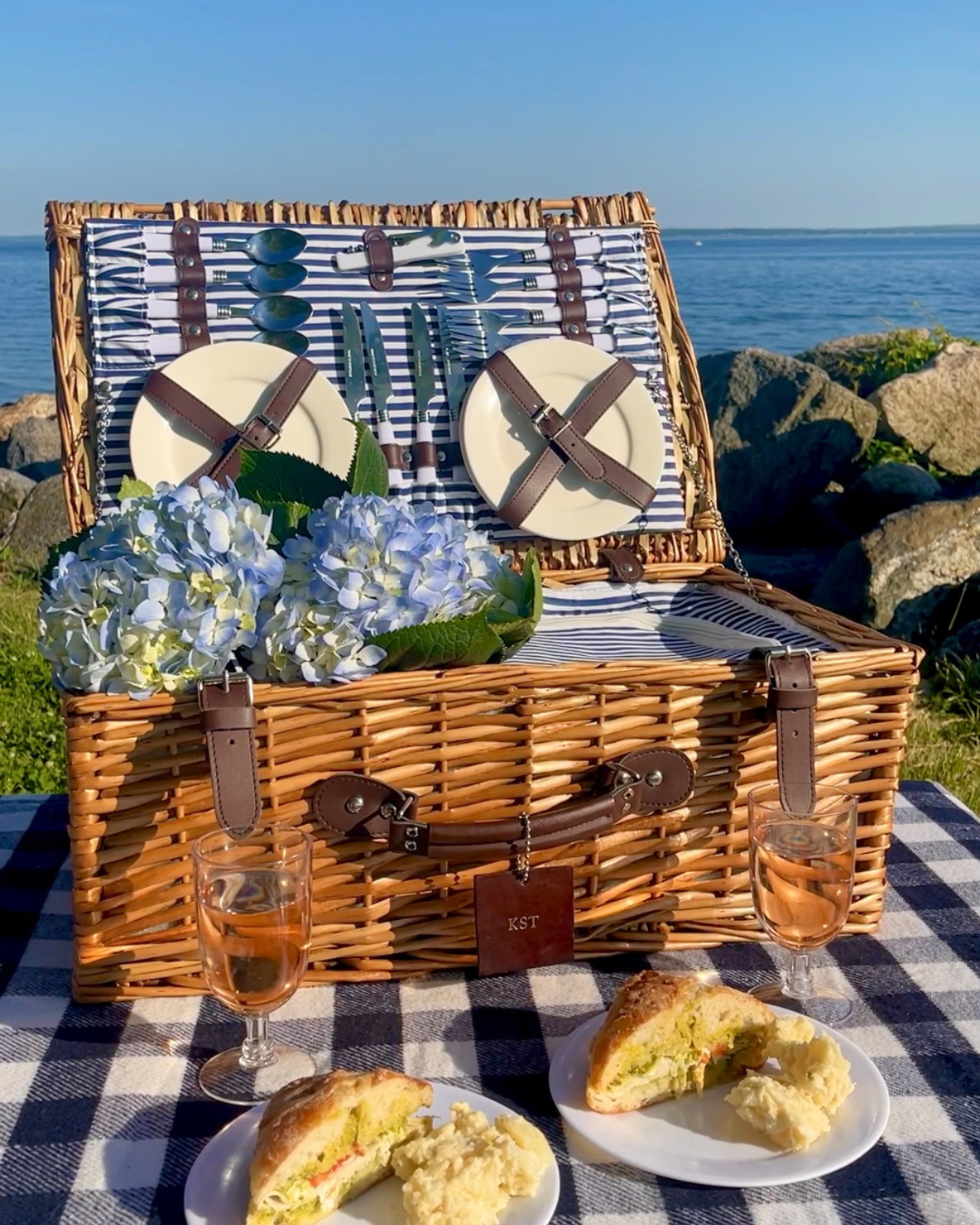 NECC-COASTAL-food-1.png