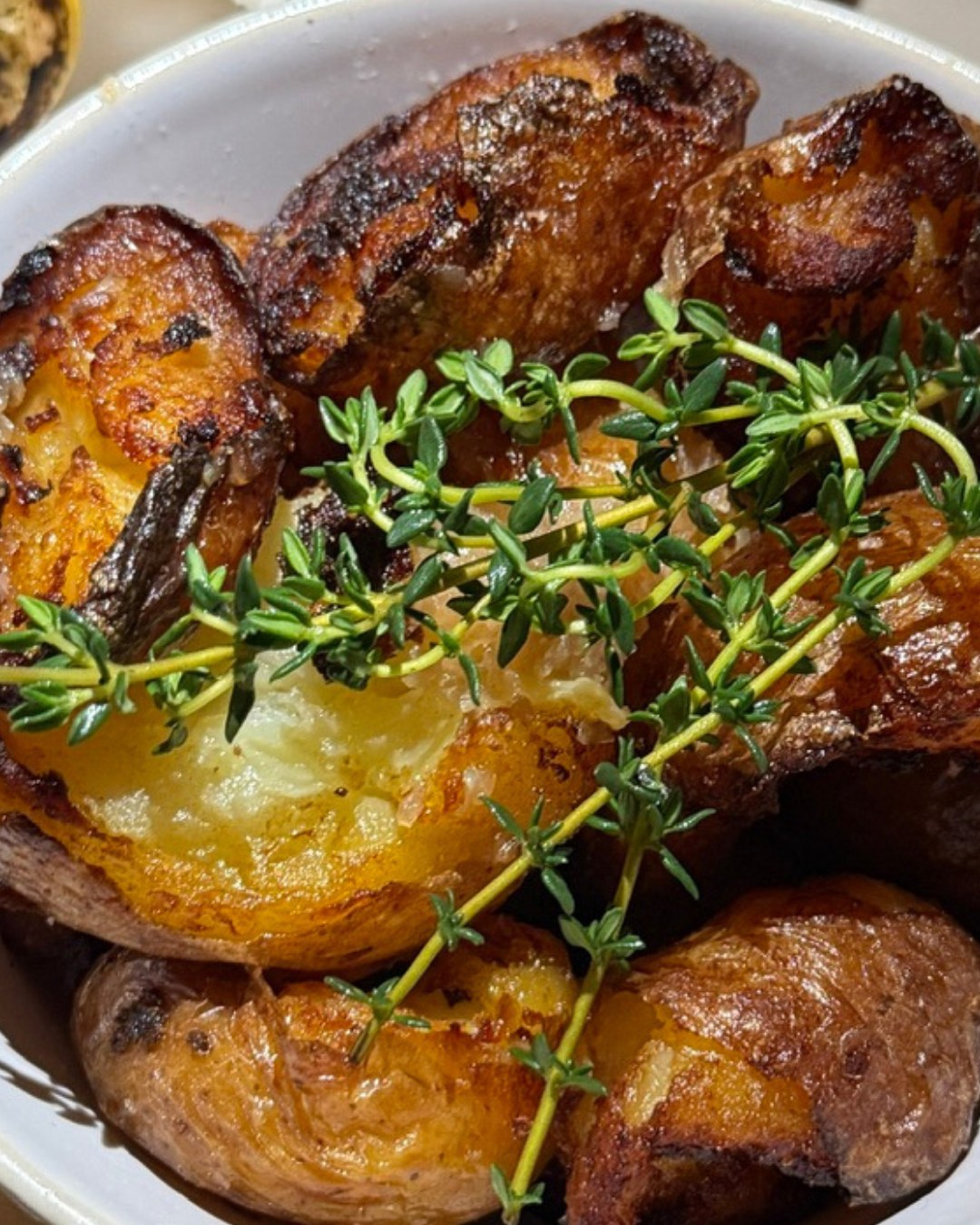 Crispy roasted potatoes with fresh thyme